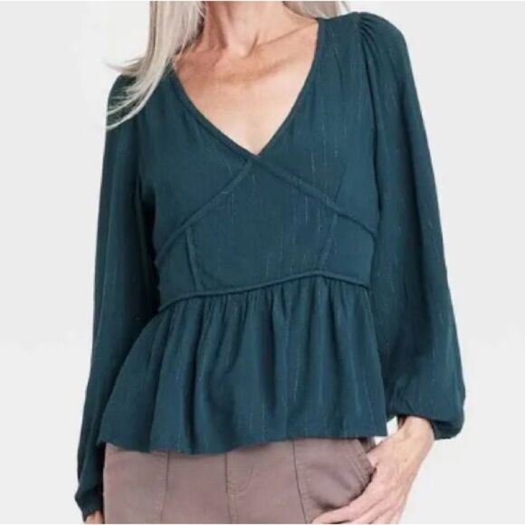 Knox Rose Embroidered Blouse - Picture 3 of 5